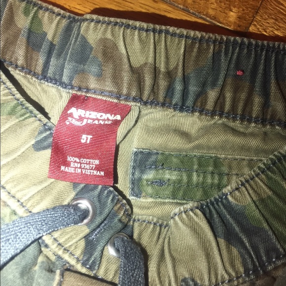 Toddler army fatigue shorts‼️ - Picture 5 of 5